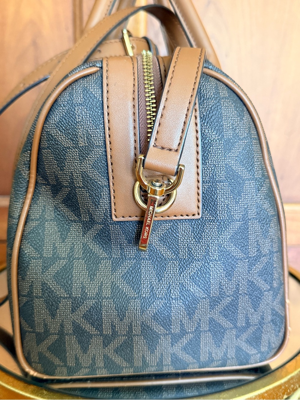 Michael Kors Brown satchel with tan and cream center stripes - Picture 5 of 6
